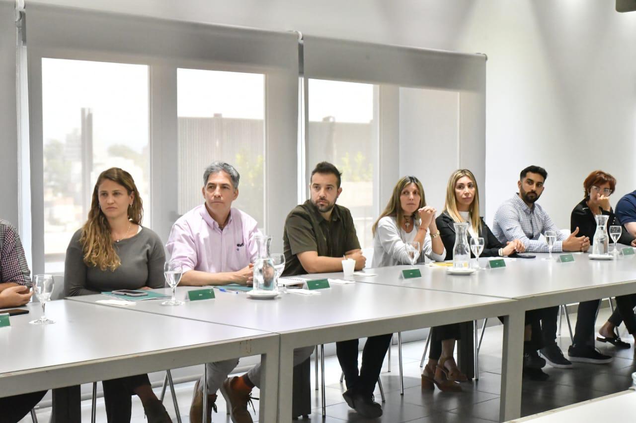 Se firmó un convenio específico de cooperación para la prevención de adicciones y al cuidado de la salud de los trabajadores/as de la EPEC.